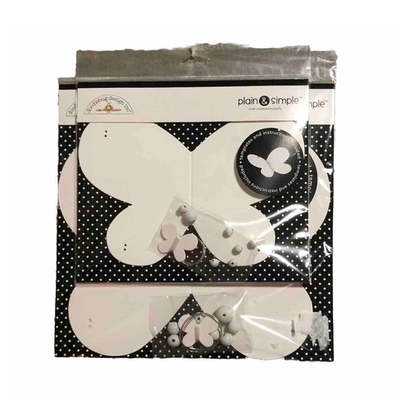 doodlebug design plain & simple large & small chipboard butterly (1 ea.) c. 2007 - Picture 1 of 15